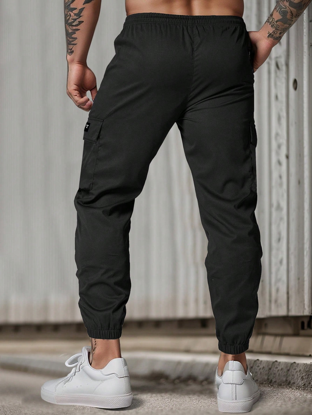 Pantaloni SHEIN, negru