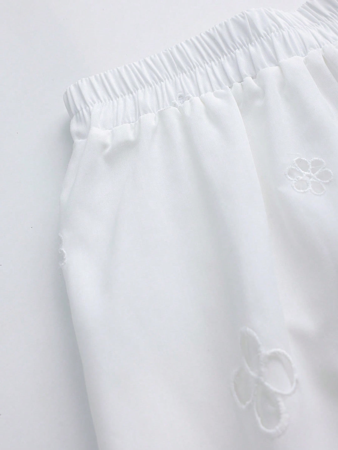 Pantaloni SHEIN, alb