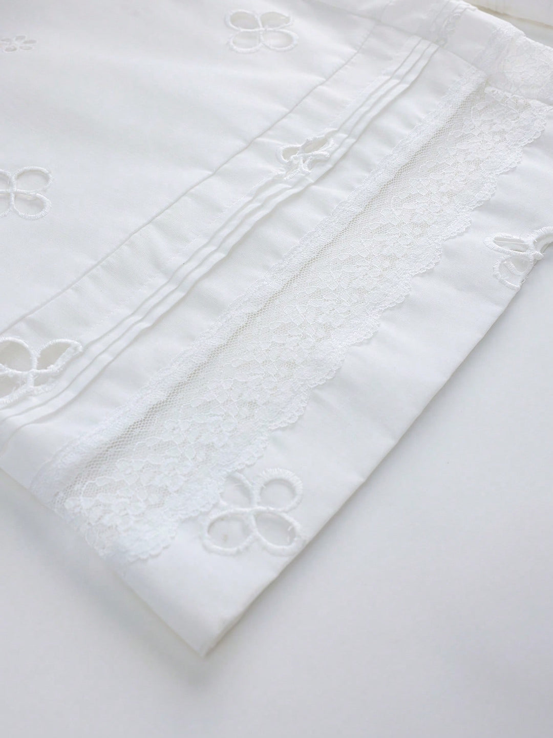 Pantaloni SHEIN, alb