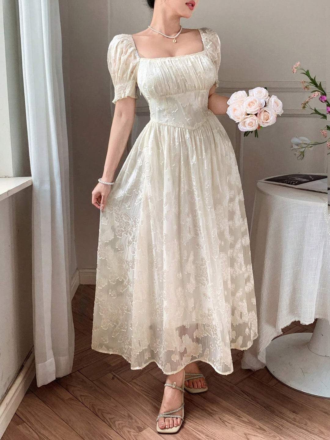 SHEIN maxi ruha, krém