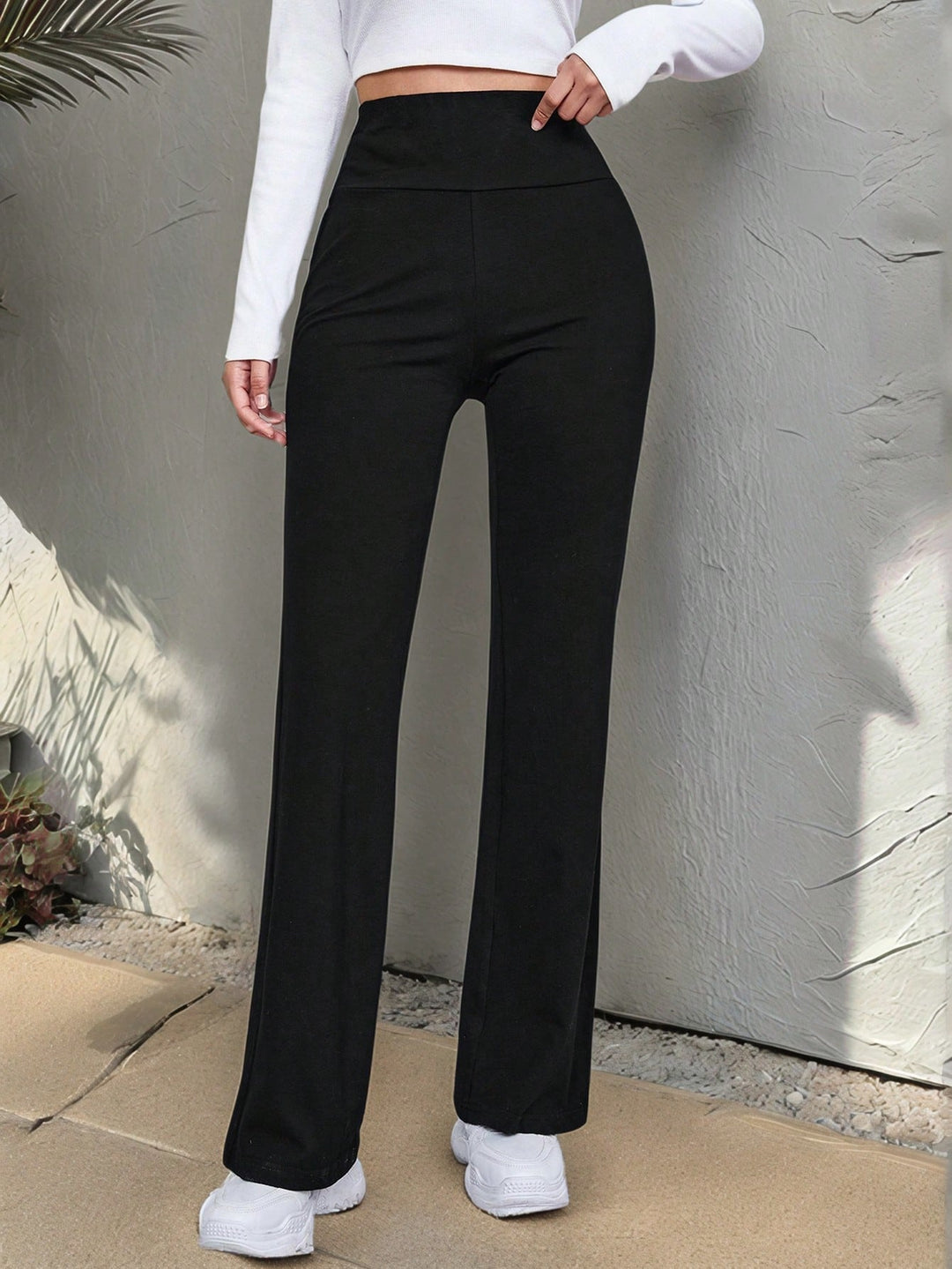 Pantaloni SHEIN, negru