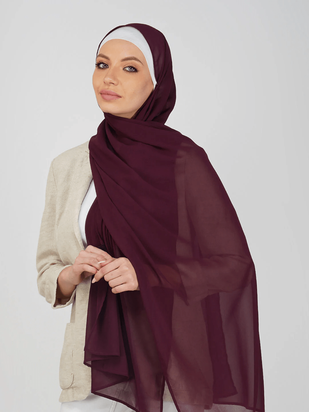 Hijab SHEIN, vișiniu
