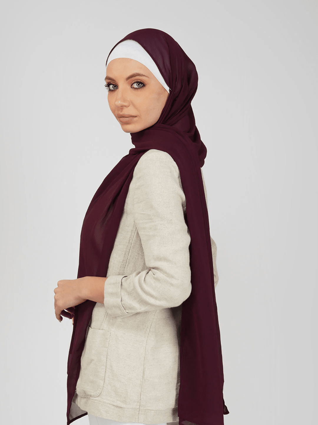 Hijab SHEIN, vișiniu