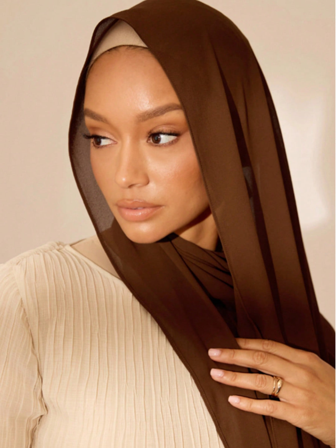 Hijab SHEIN, maro