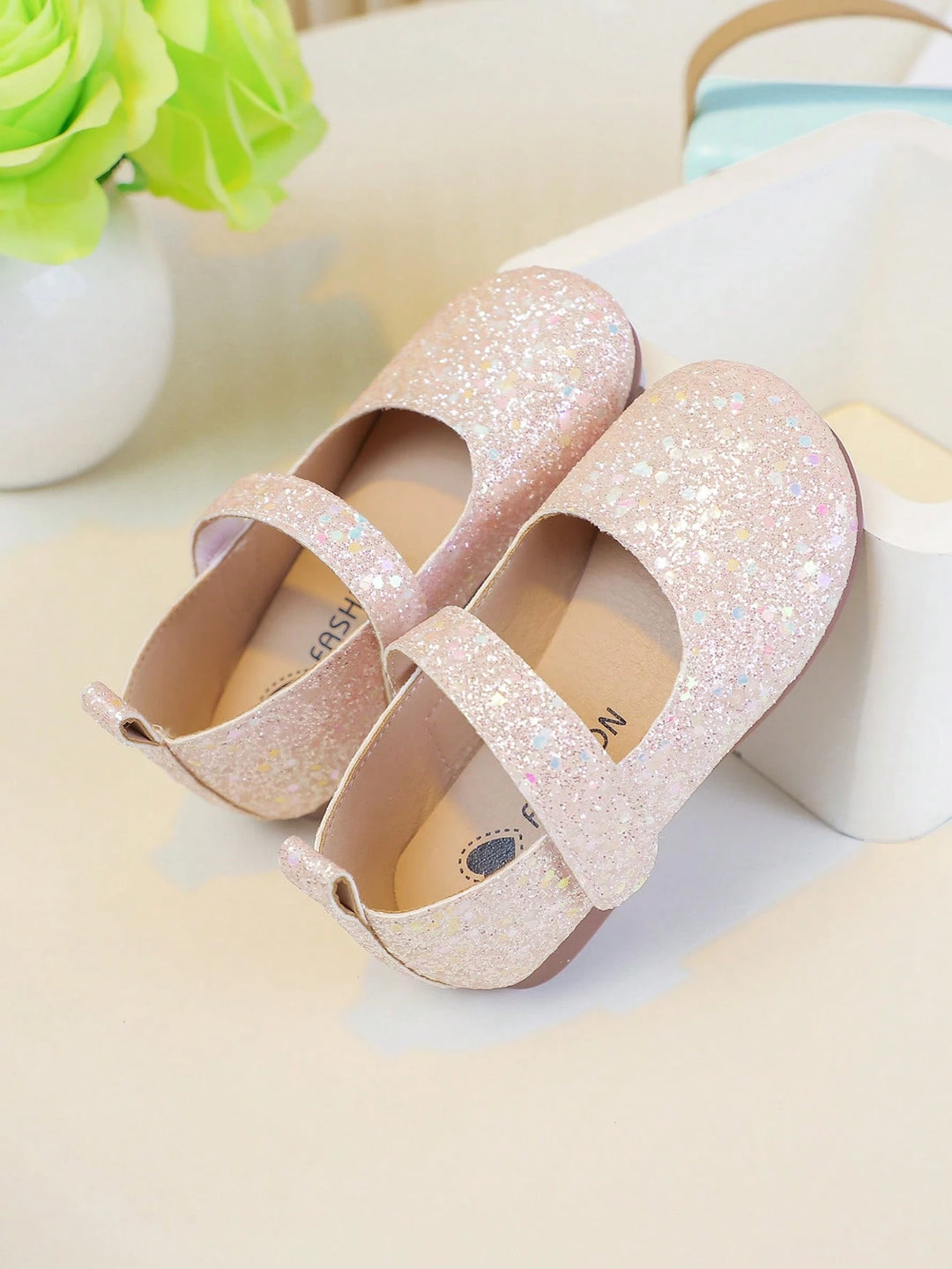 Pantofi SHEIN, roz