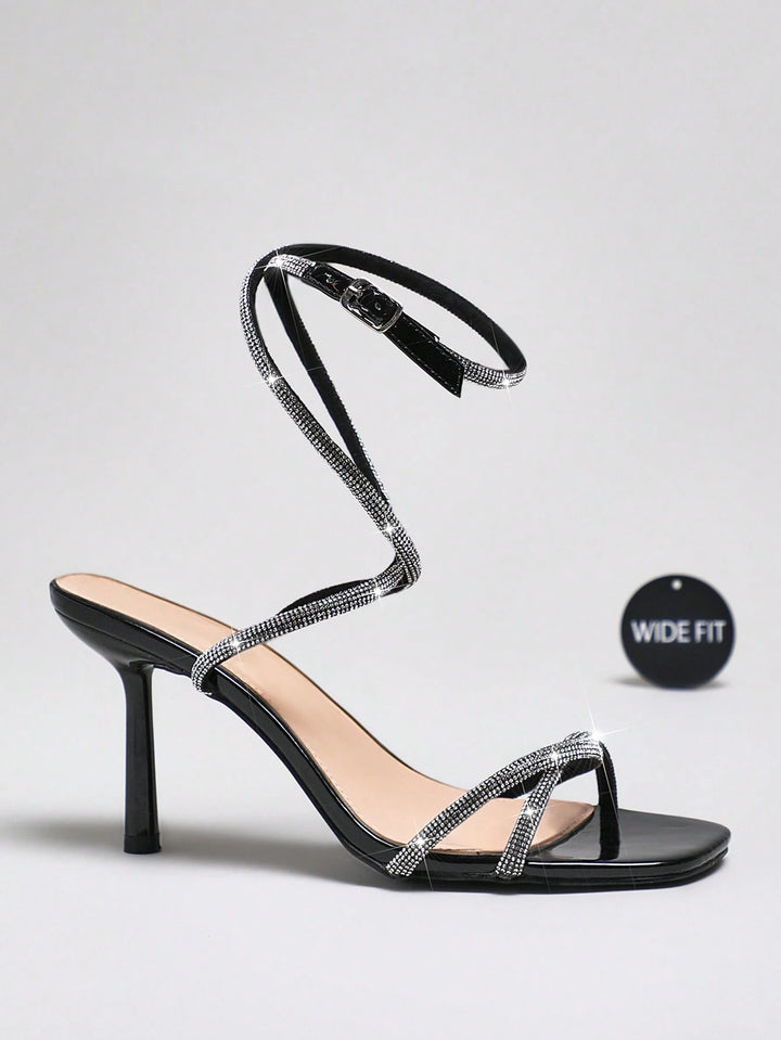 Sandale cu toc SHEIN, negru