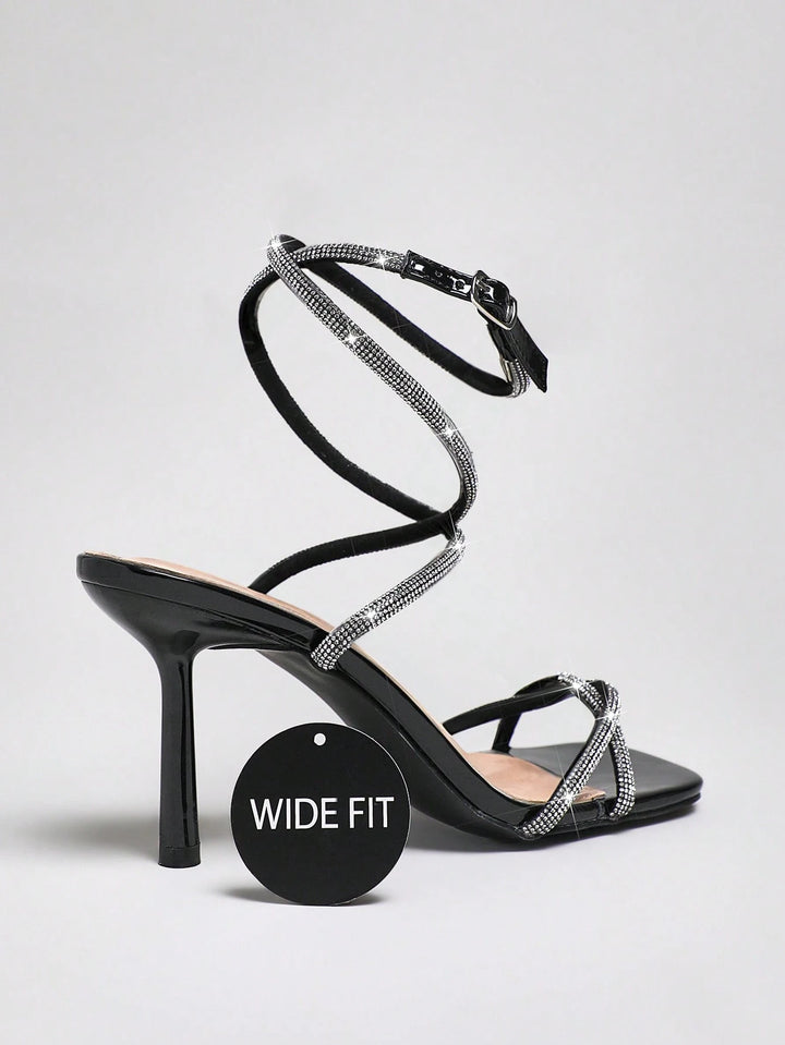 Sandale cu toc SHEIN, negru