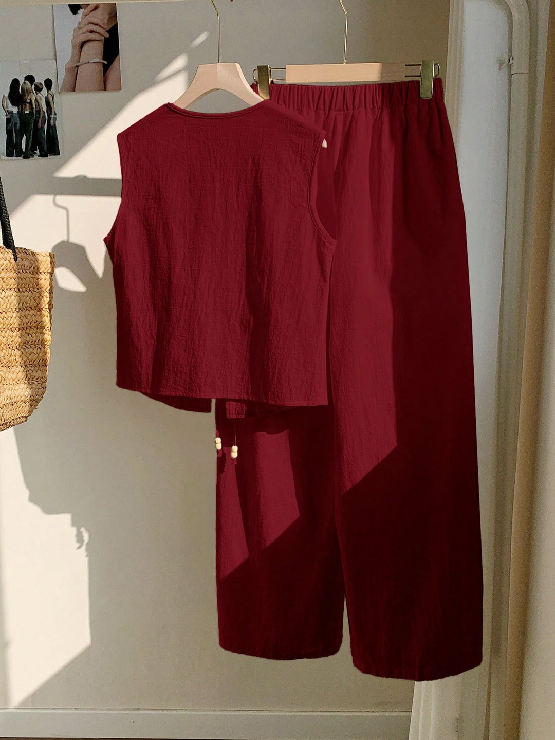 SHEIN együttes, piros