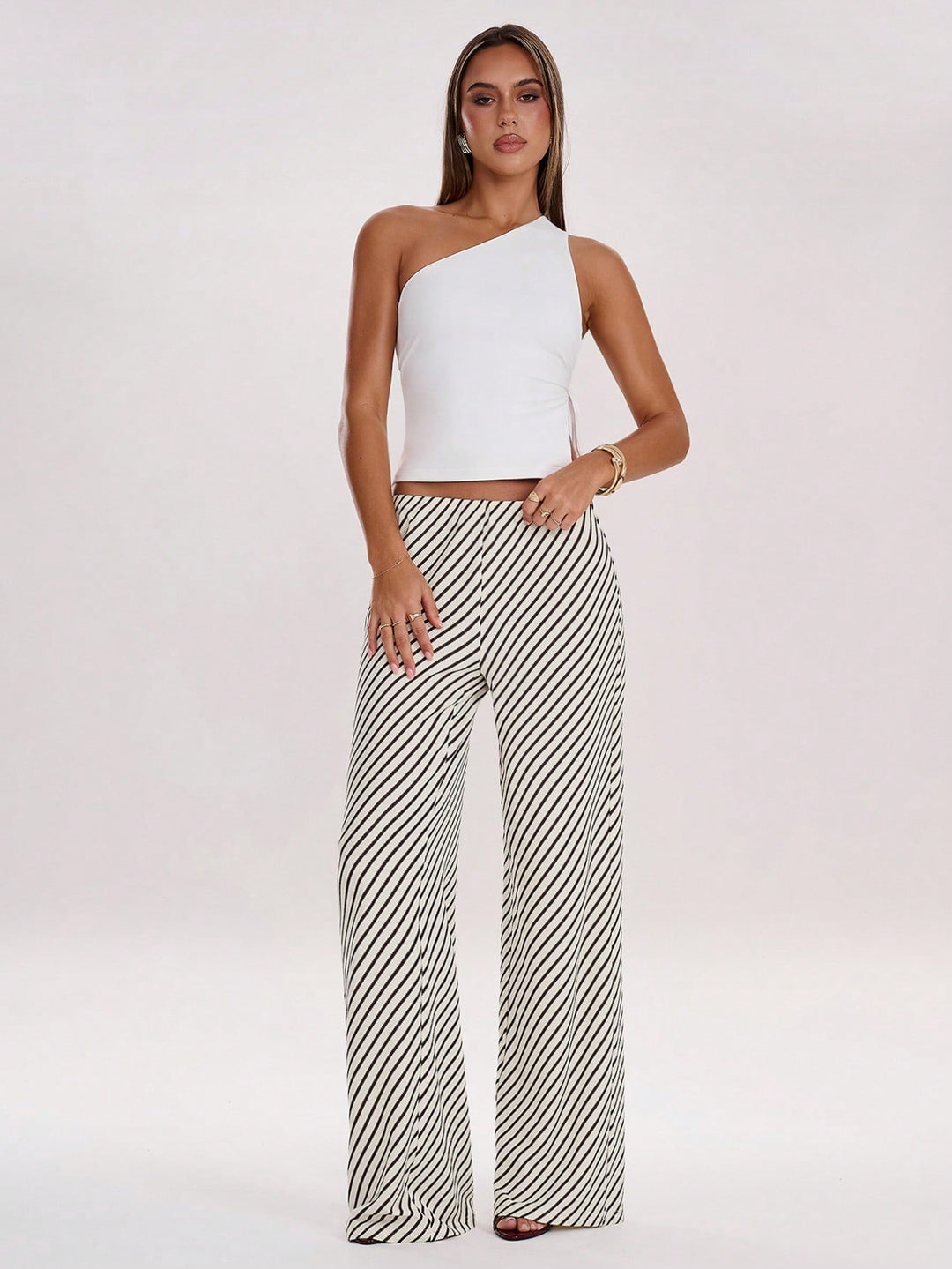 Pantaloni SHEIN, maro