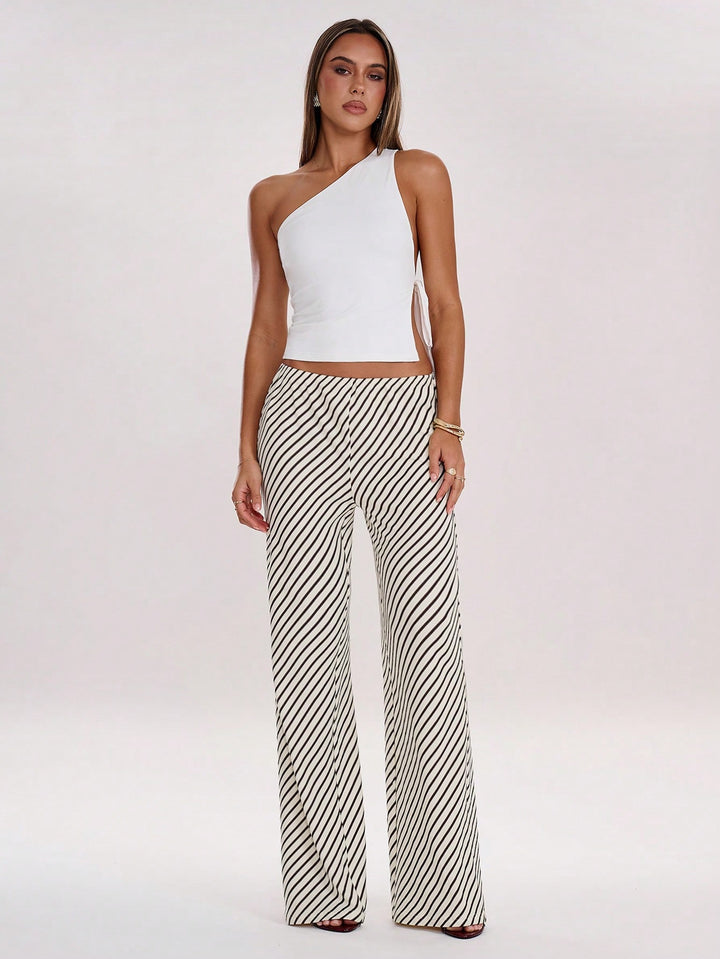 Pantaloni SHEIN, maro