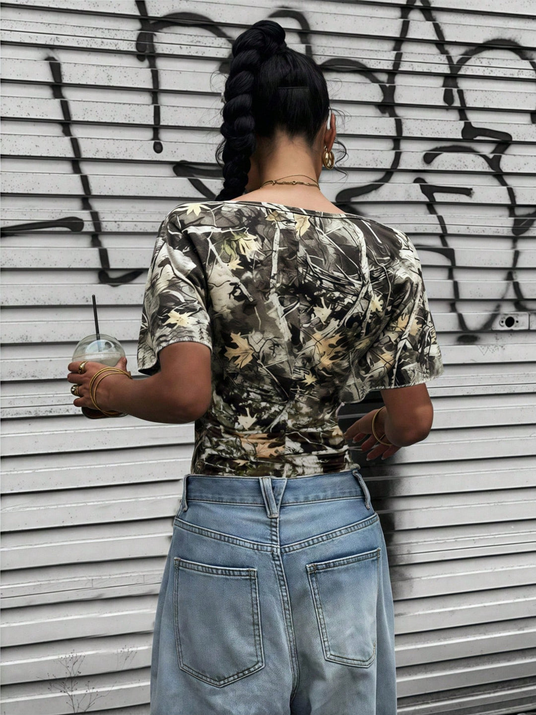 Tricou SHEIN, kaki