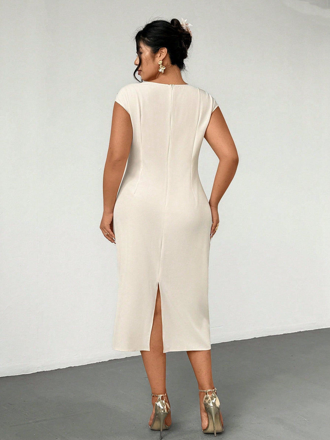 SHEIN krém maxi ruha