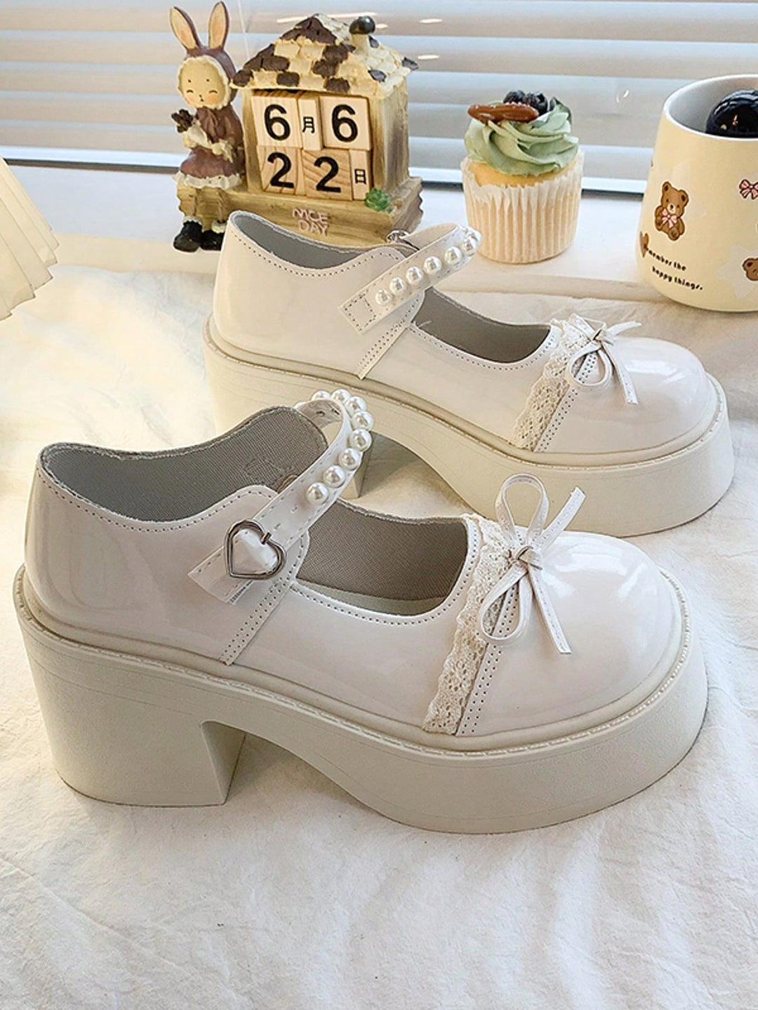 Pantofi SHEIN, crem