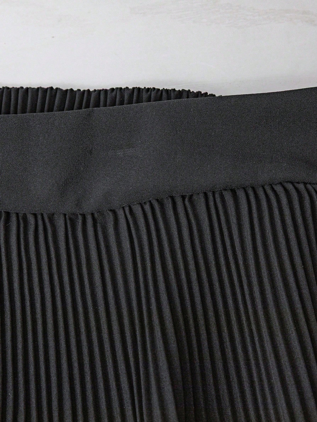 Pantaloni scurți SHEIN, negru