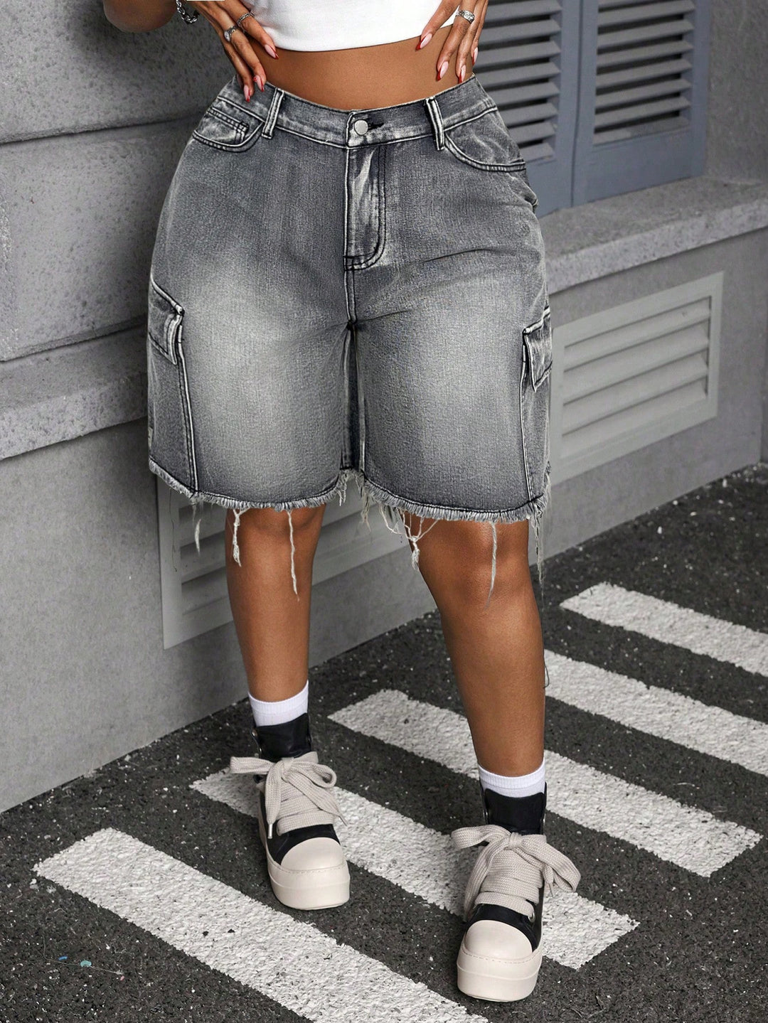 Pantaloni scurți SHEIN, gri