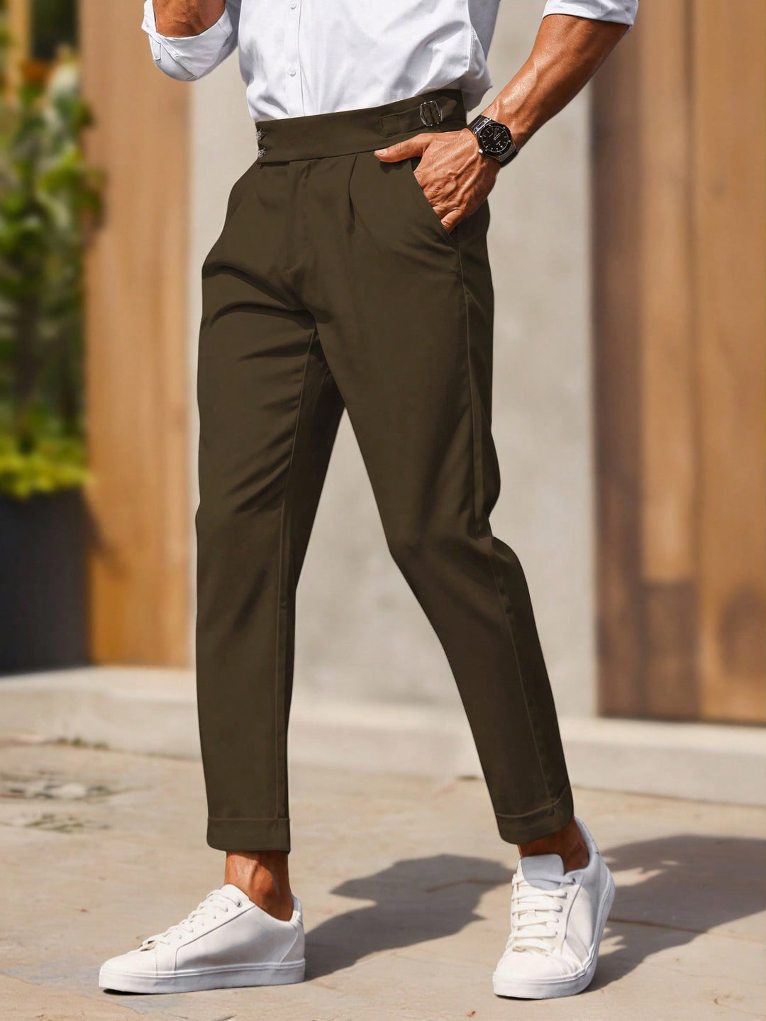 Pantaloni SHEIN, maro