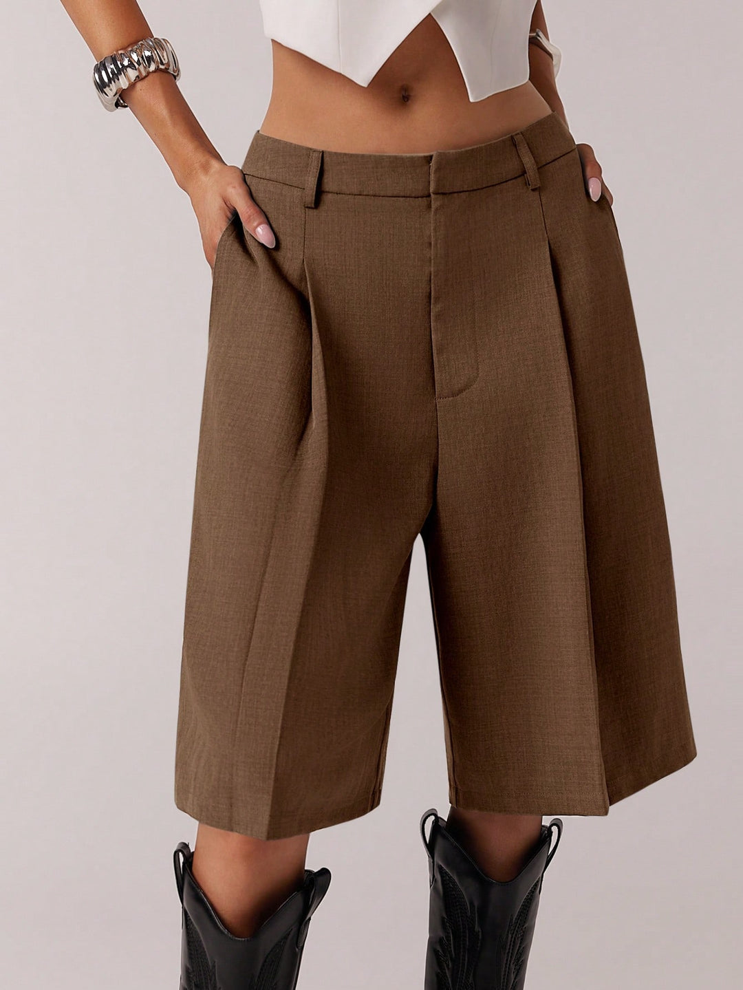 Pantaloni scurți SHEIN, maro