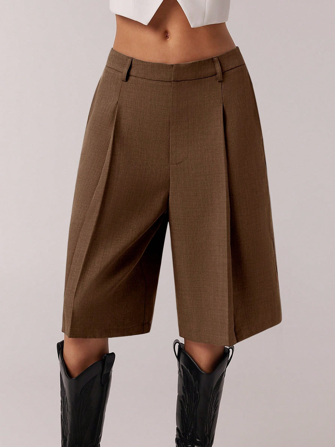 Pantaloni scurți SHEIN, maro