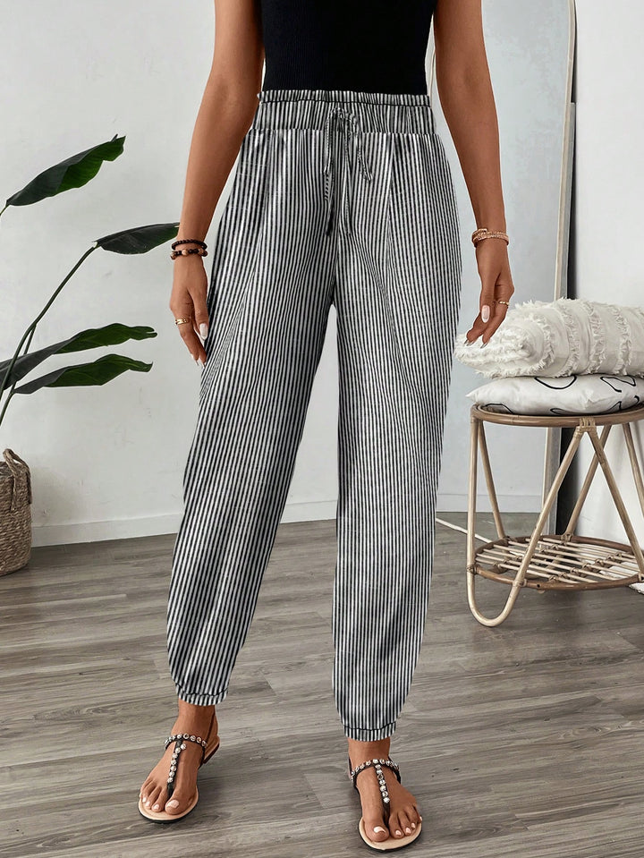 Pantaloni SHEIN, mix culori