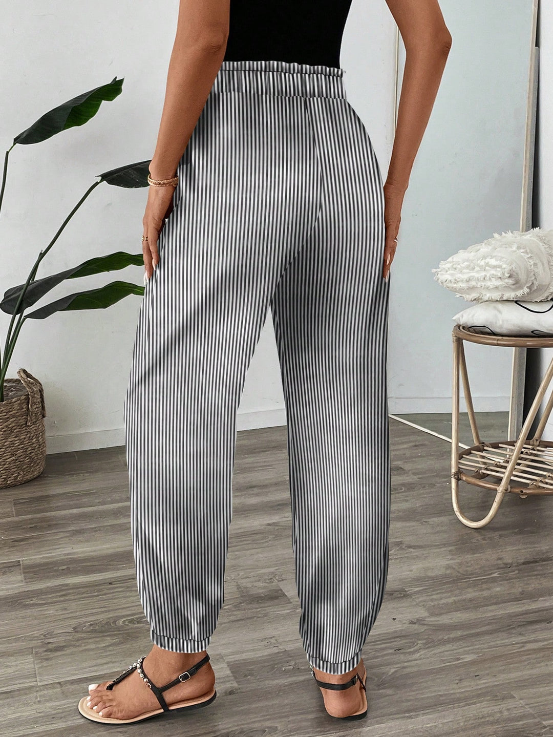Pantaloni SHEIN, mix culori