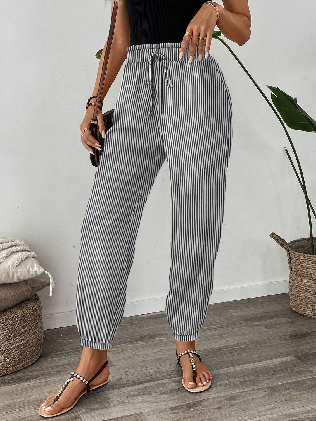 Pantaloni SHEIN, mix culori