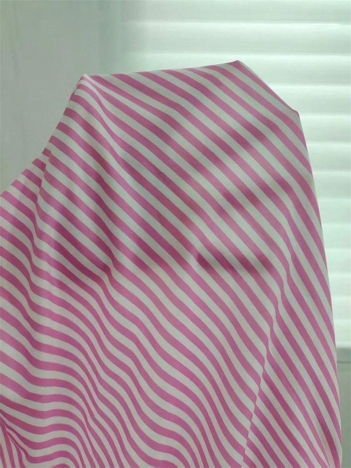 Tricou SHEIN, roz