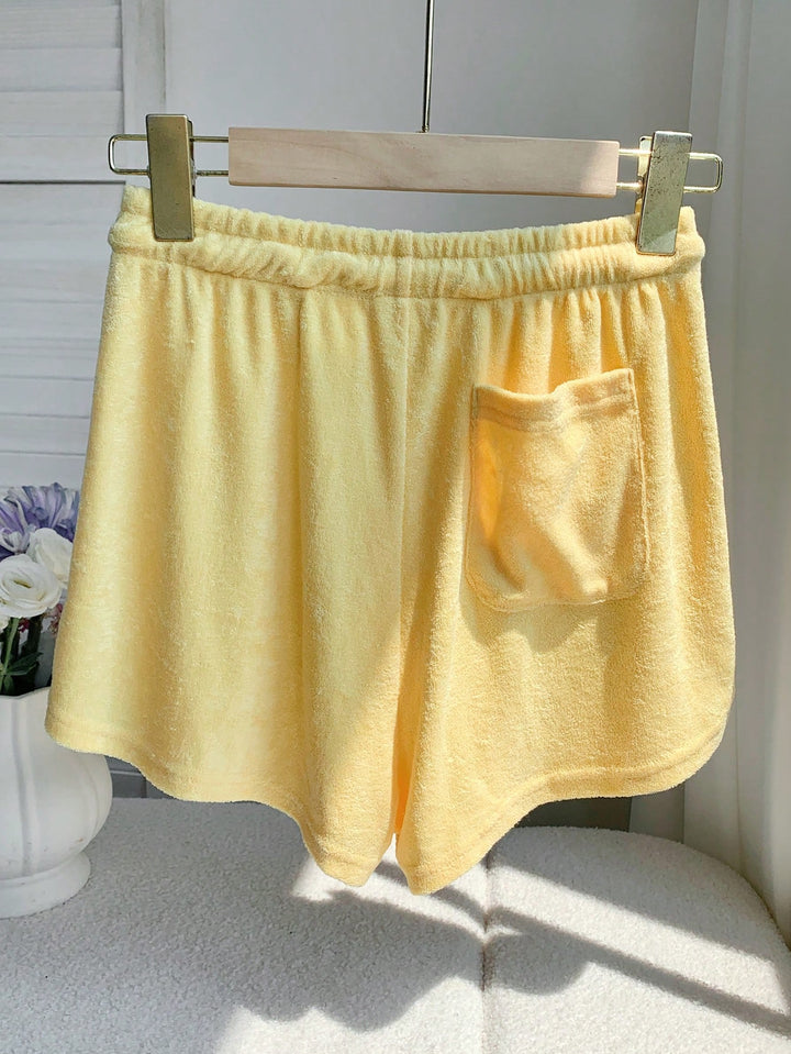 Pantaloni scurți SHEIN, galben