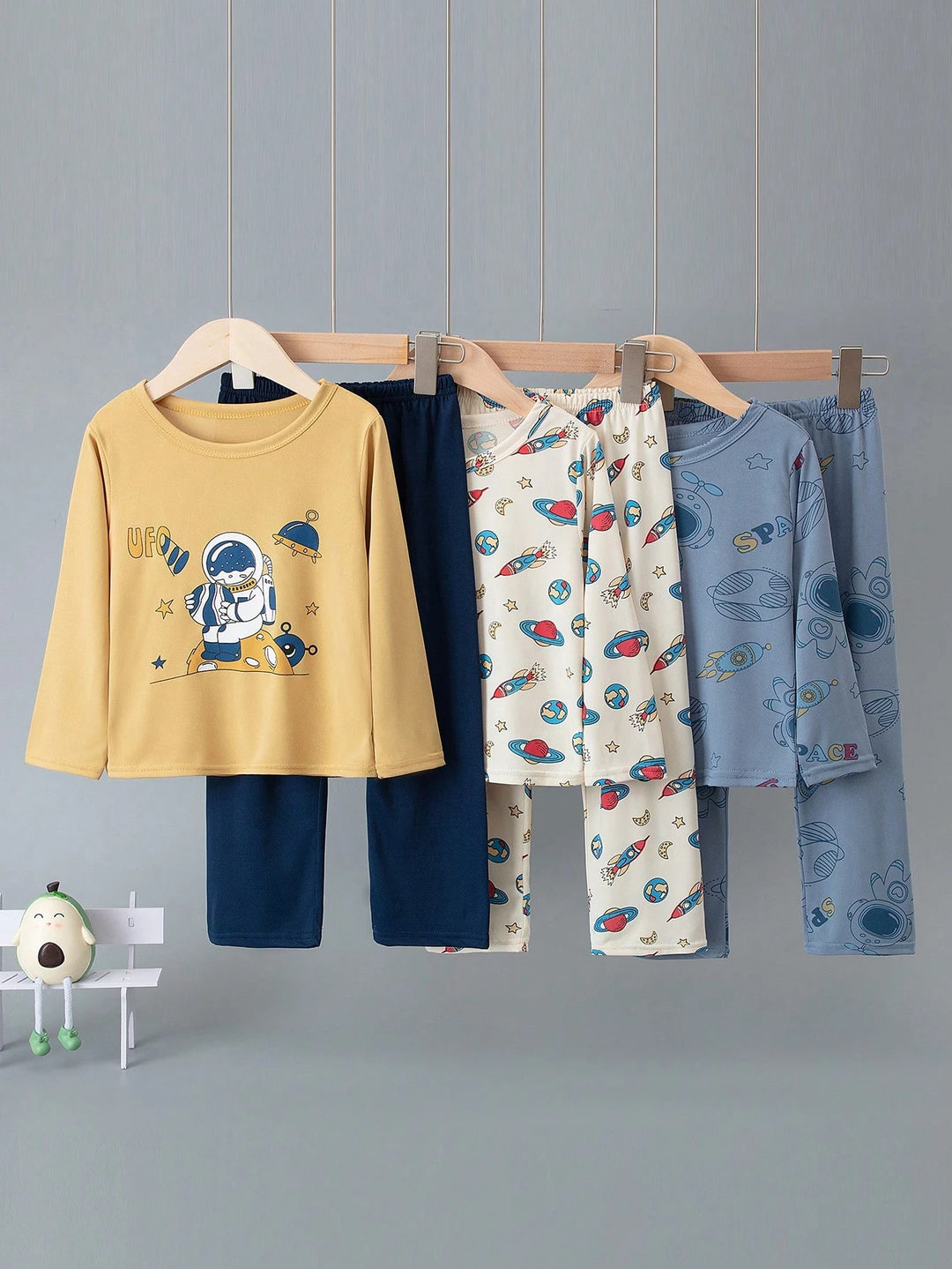 Set compleuri pijamale SHEIN, mix culori