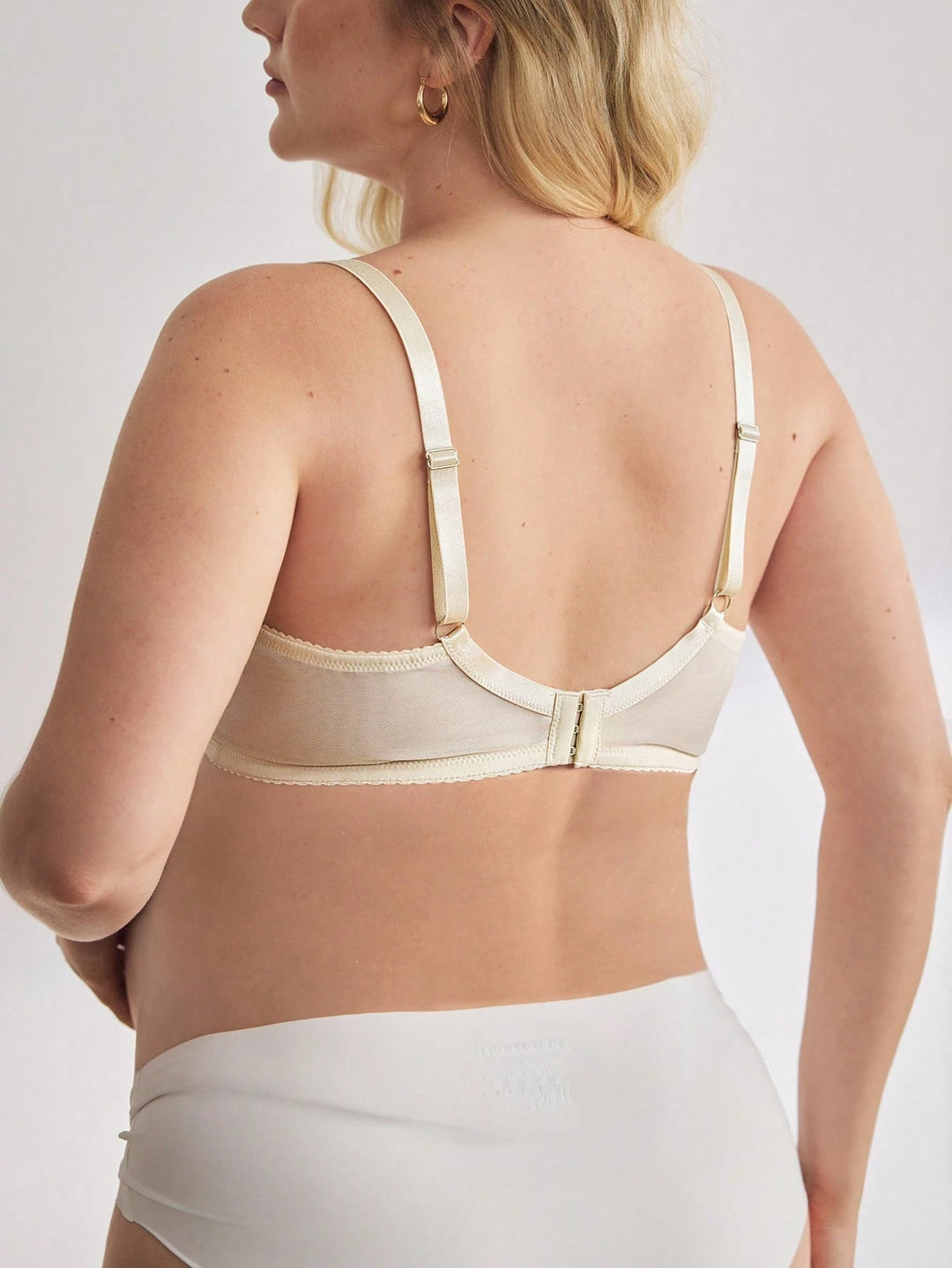 Sutien SHEIN, crem