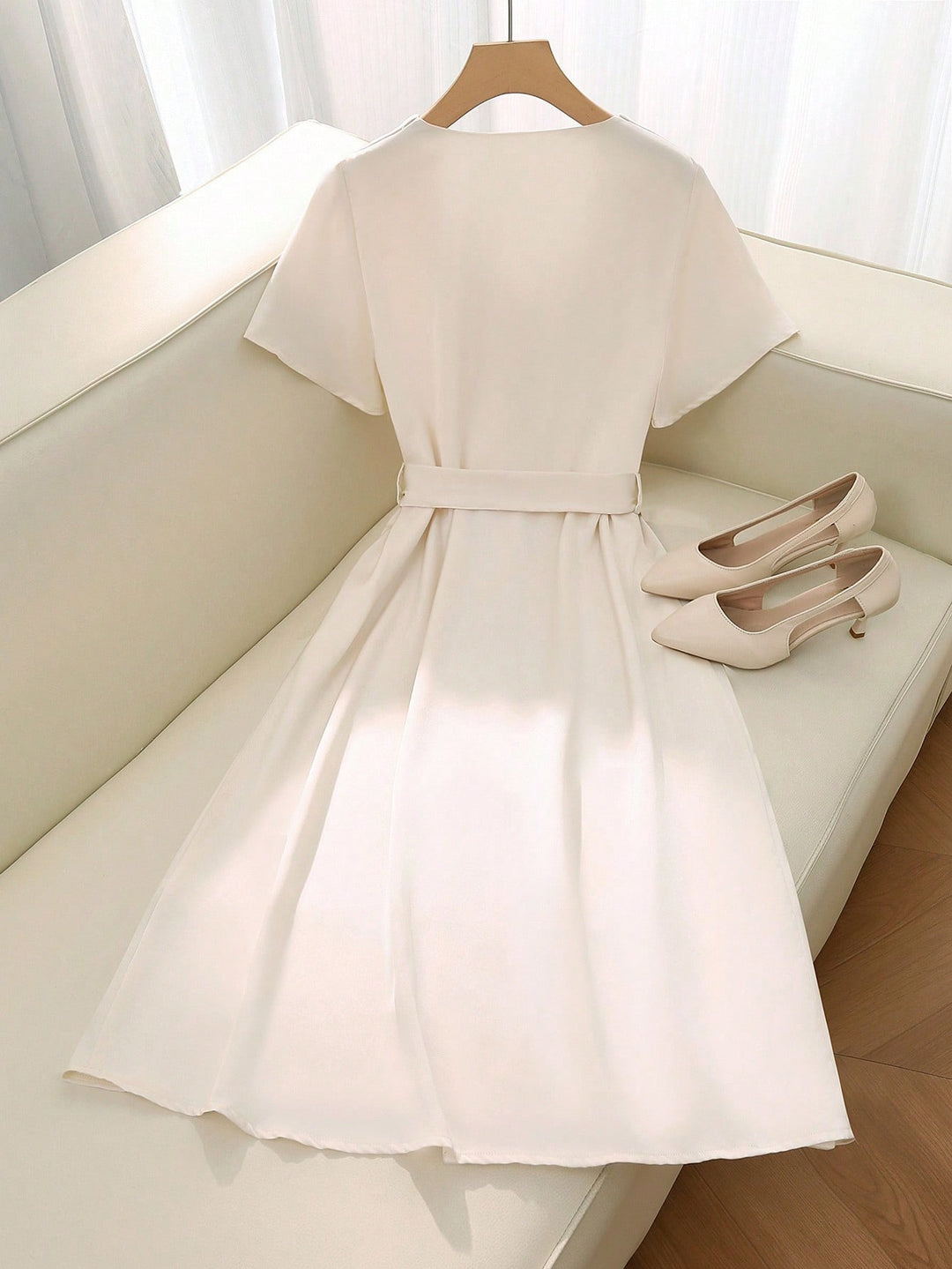 Rochie midi SHEIN, crem