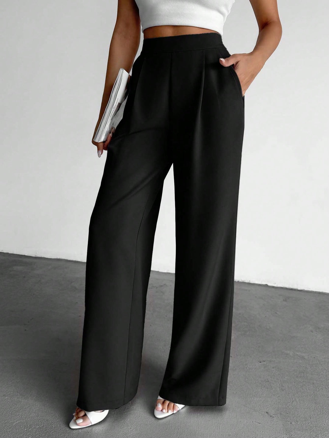 Pantaloni SHEIN, negru