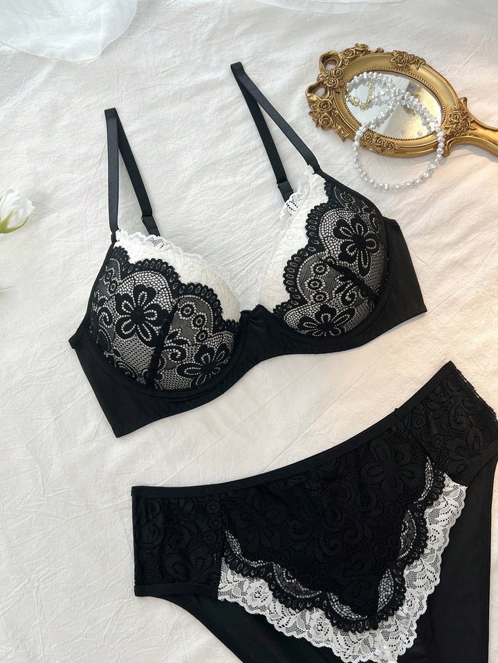 Set lenjerie SHEIN, mix culori
