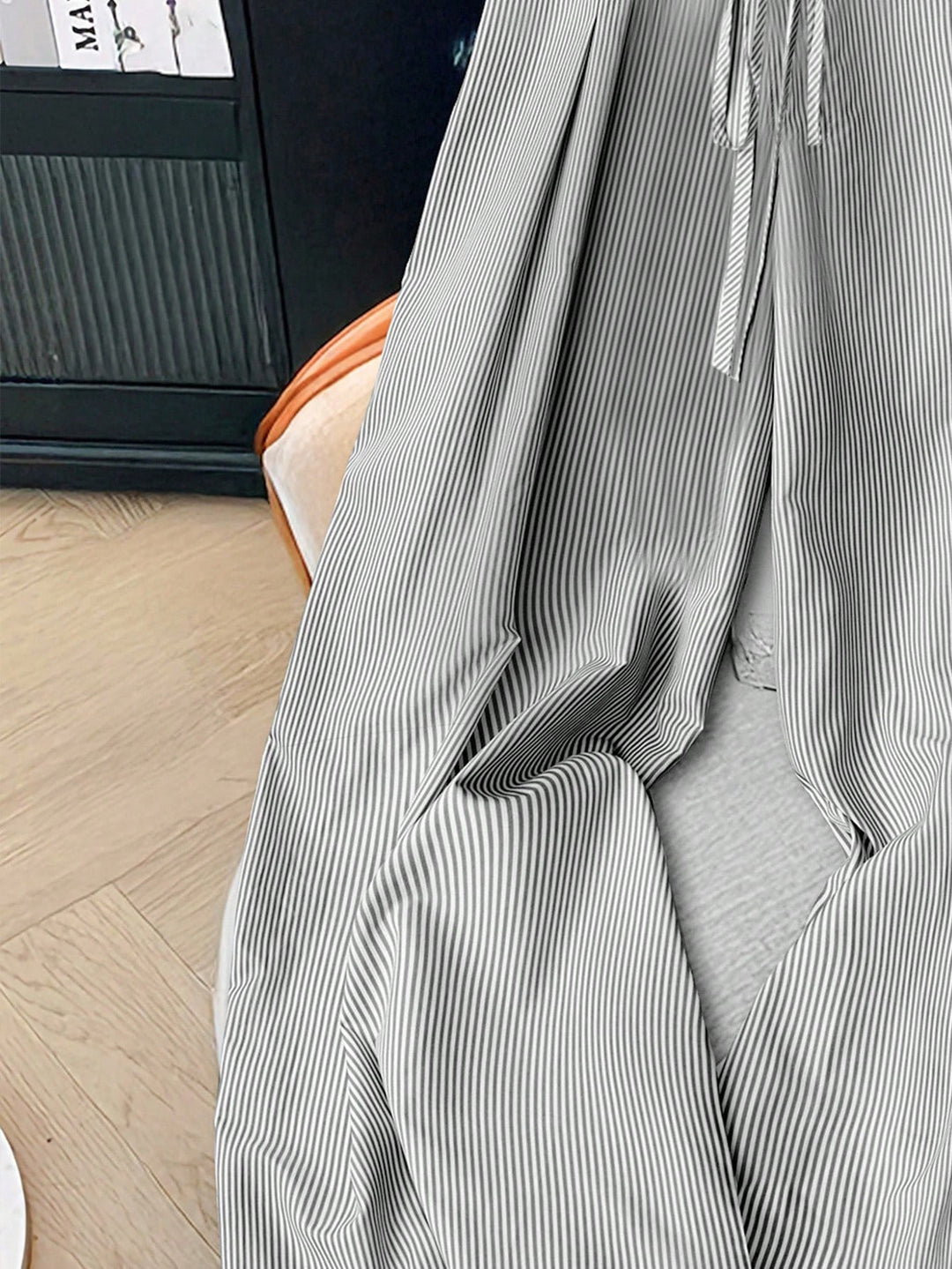 Pantaloni SHEIN, mix culori