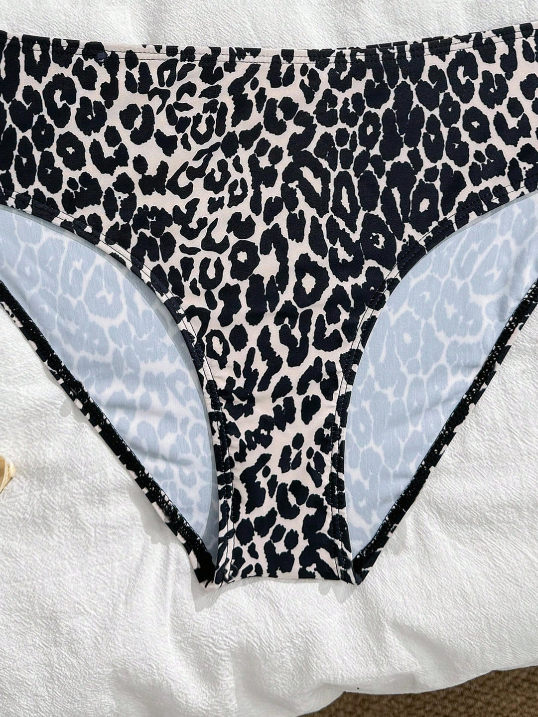 Set bikini SHEIN, mix culori