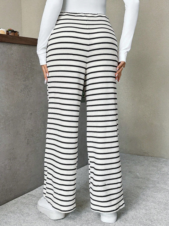 Pantaloni SHEIN, negru