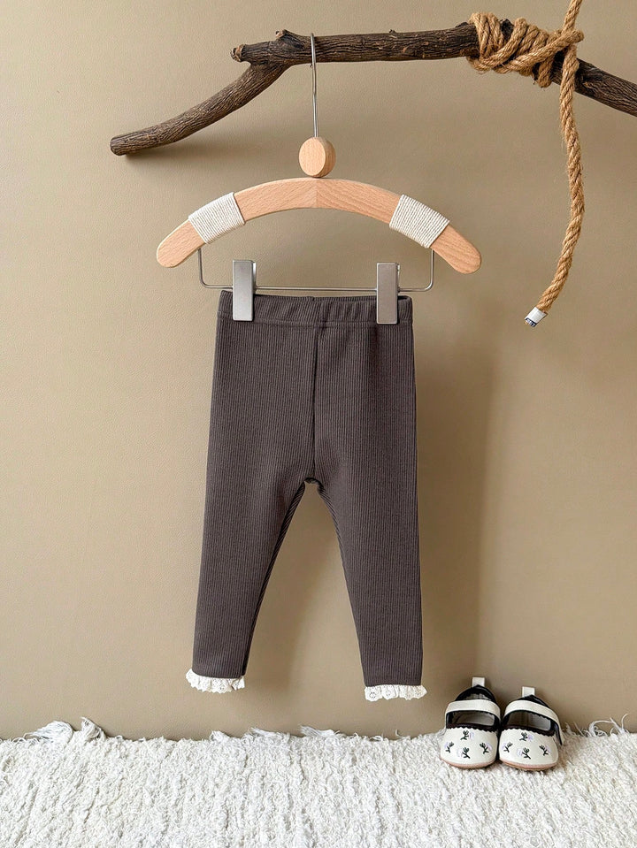 Pantaloni SHEIN, maro