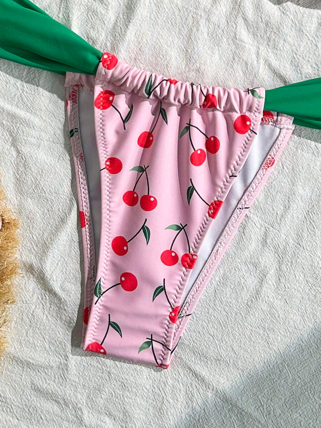 Set bikini SHEIN, mix culori