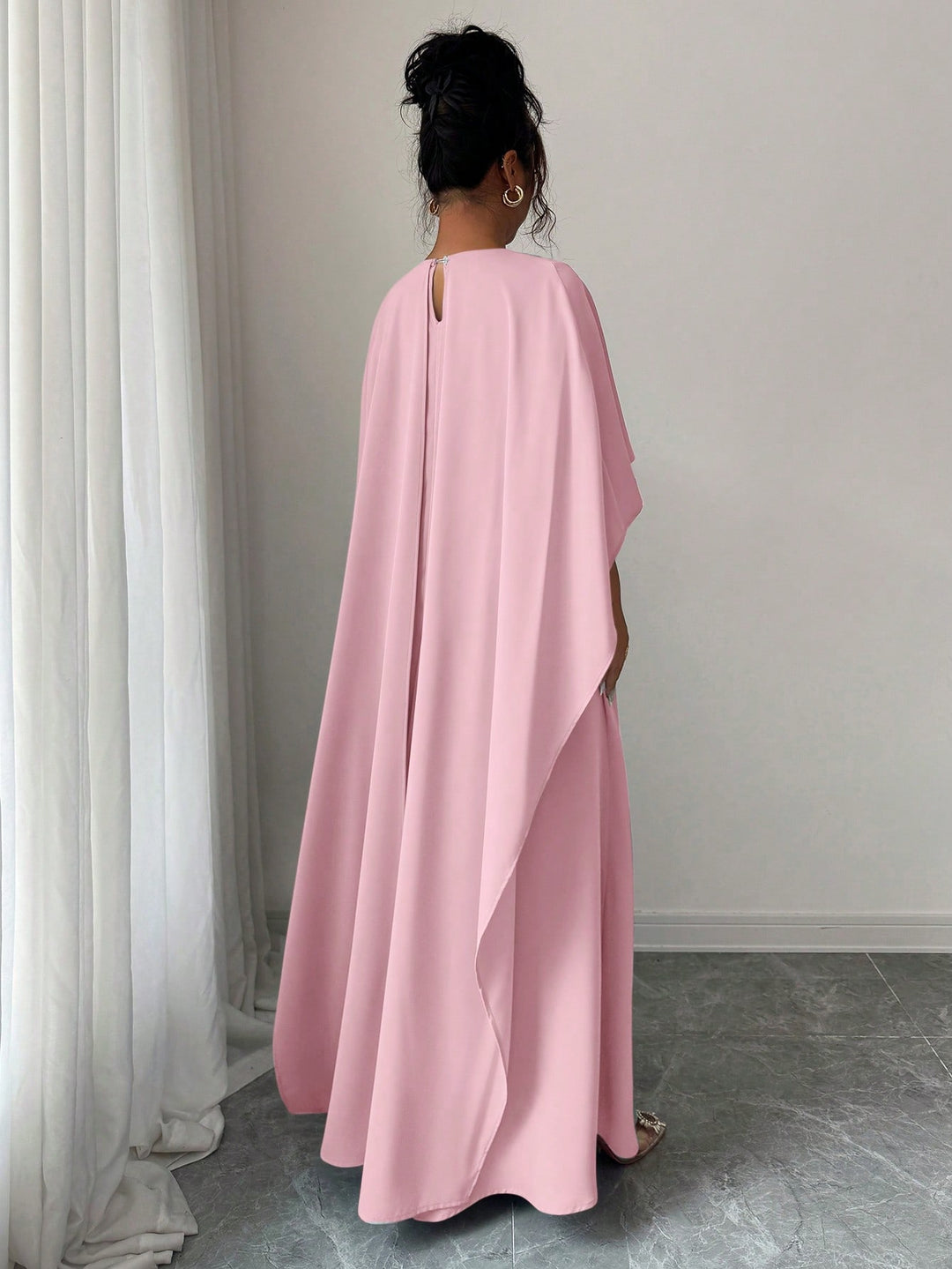 Set caftan și jalabiya SHEIN, roz
