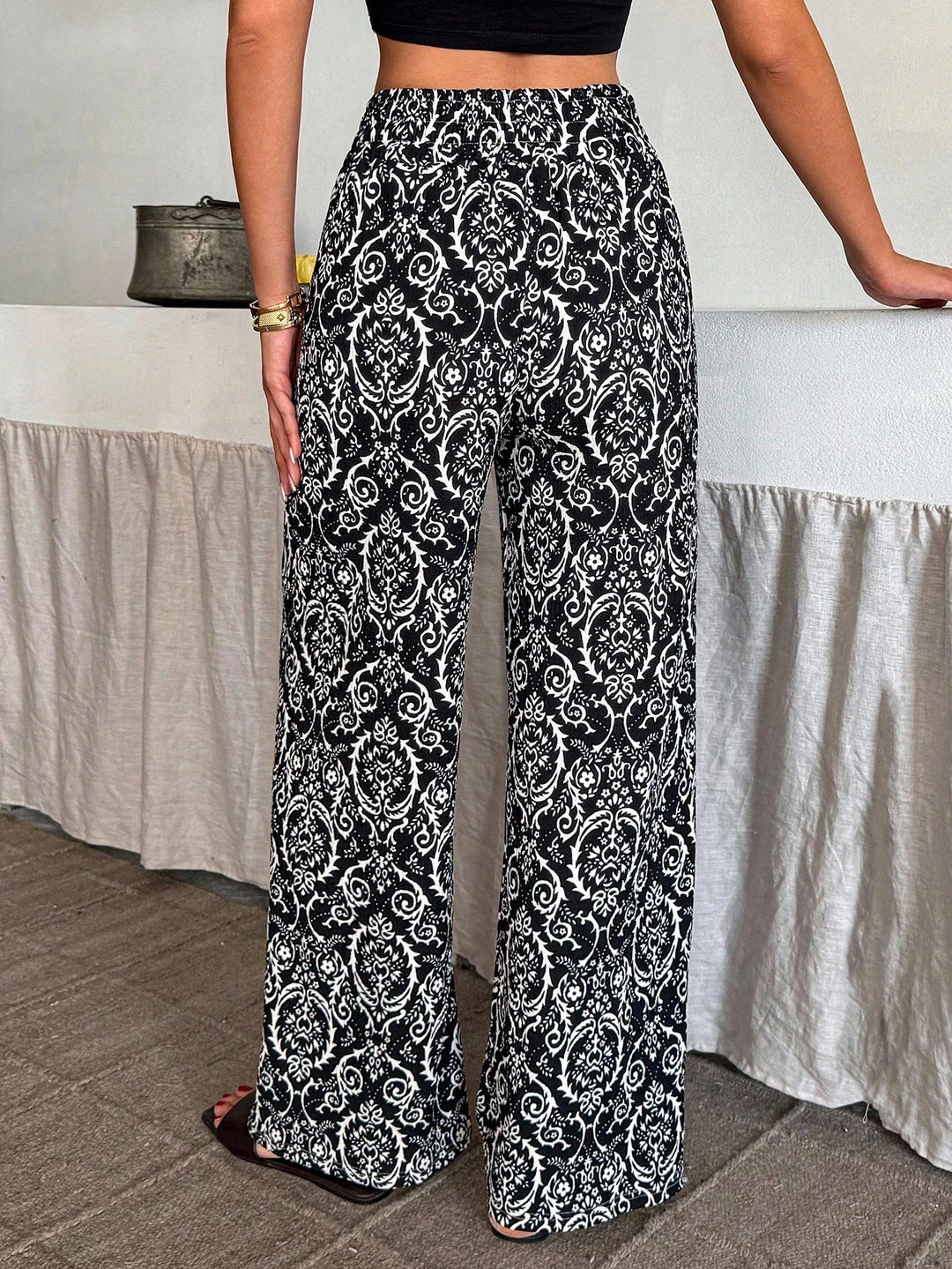 Pantaloni SHEIN, mix culori