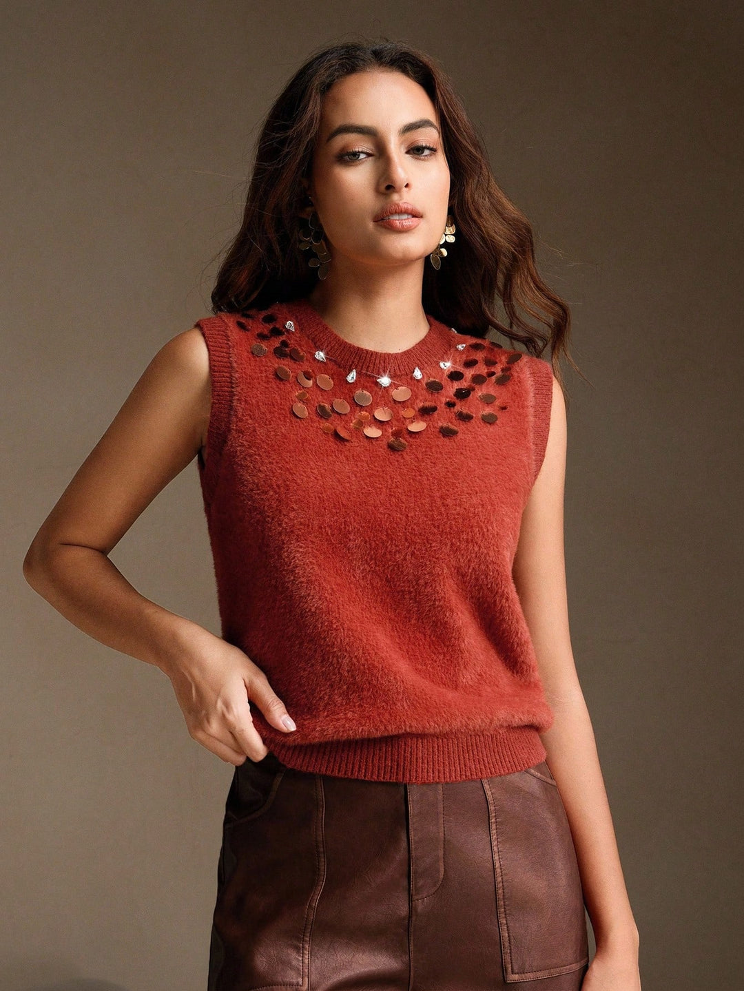 Top tricotat SHEIN, maro