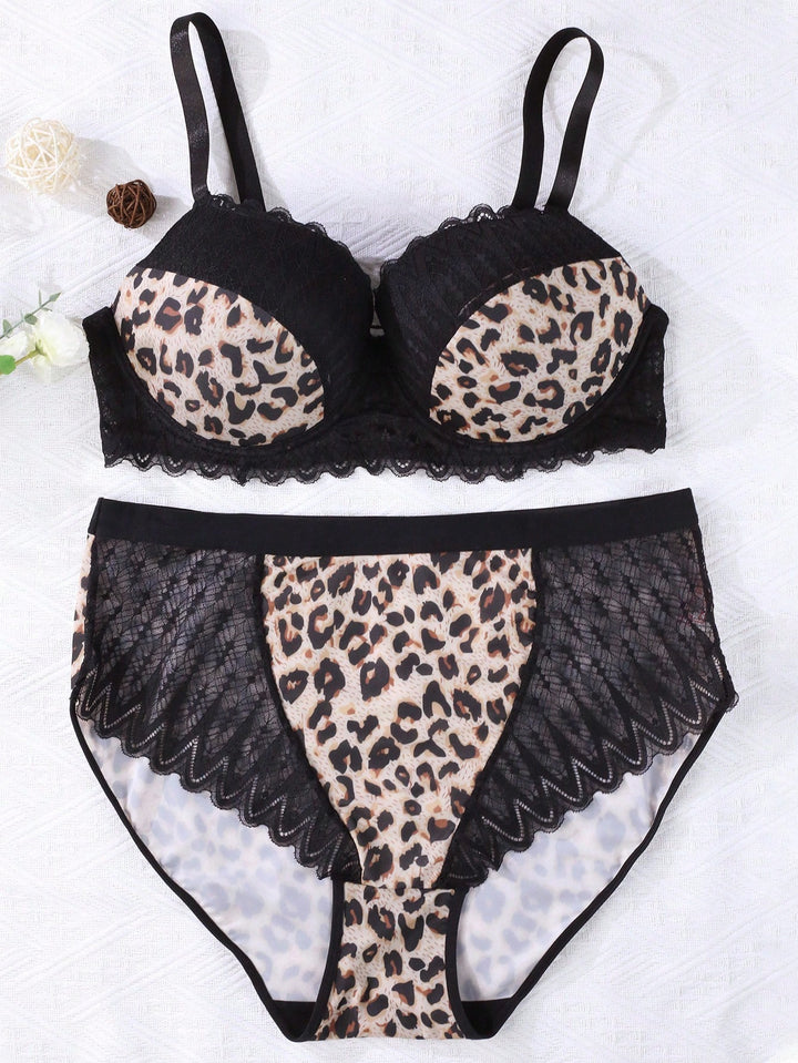 Set sutien și chilot SHEIN