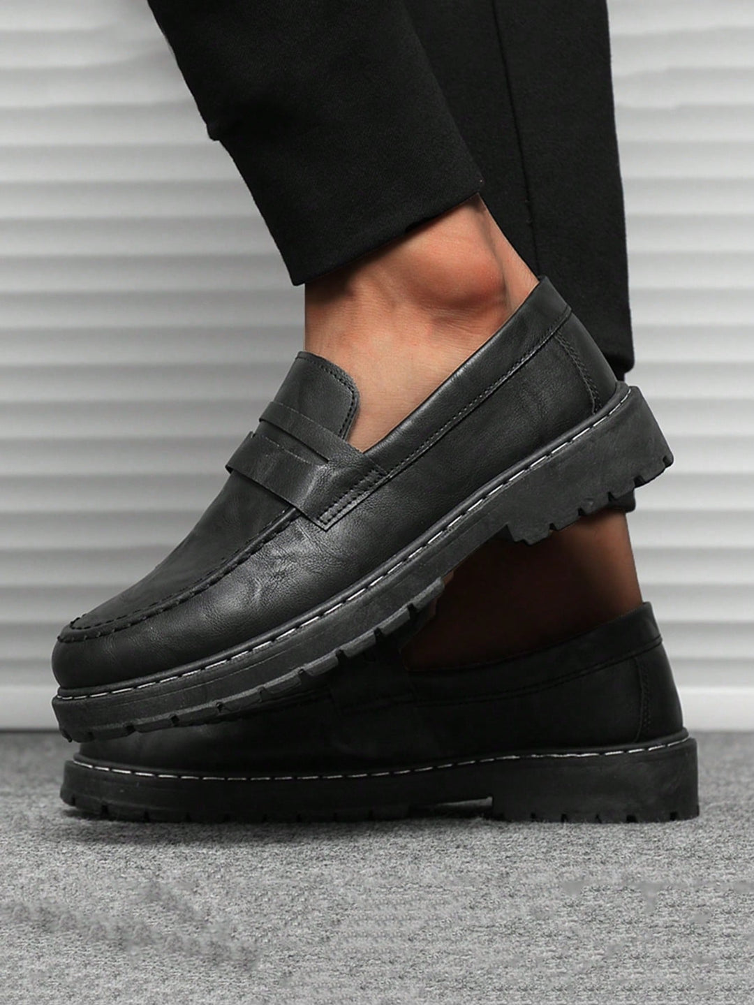 Pantofi SHEIN, negru