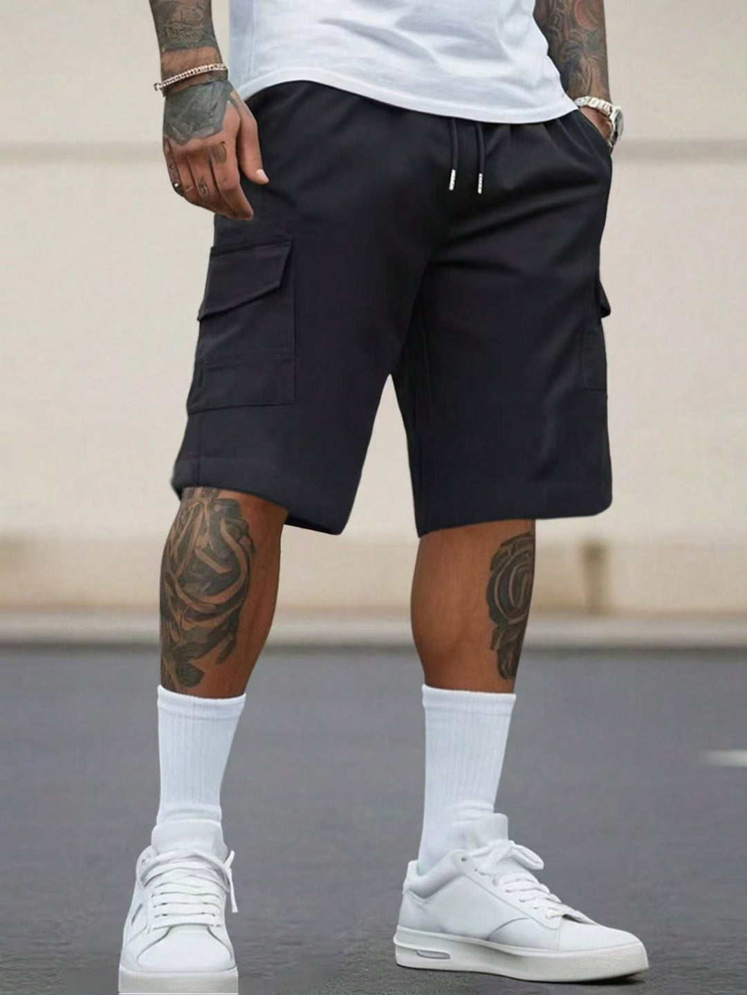 Pantaloni scurți SHEIN, negru