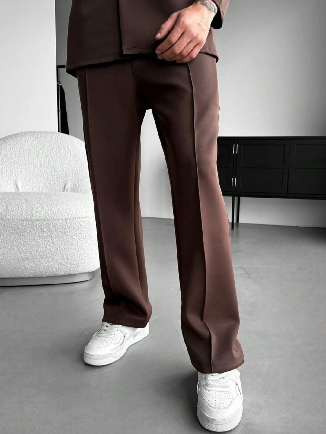 Pantaloni SHEIN, maro