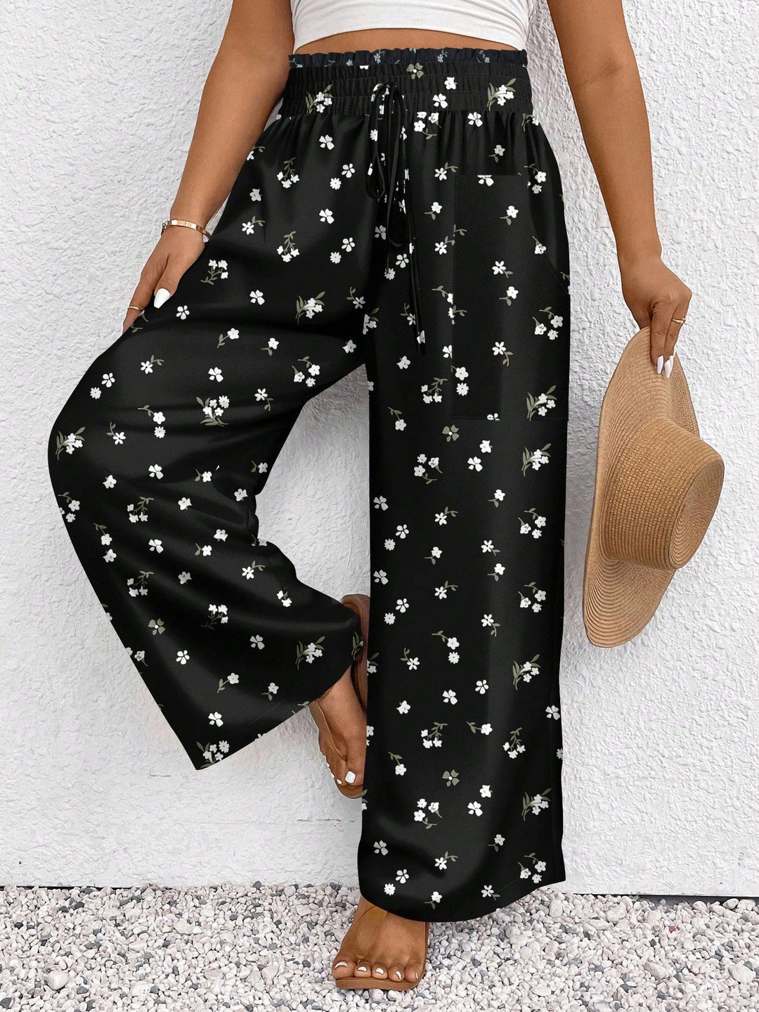 Pantaloni SHEIN, negru