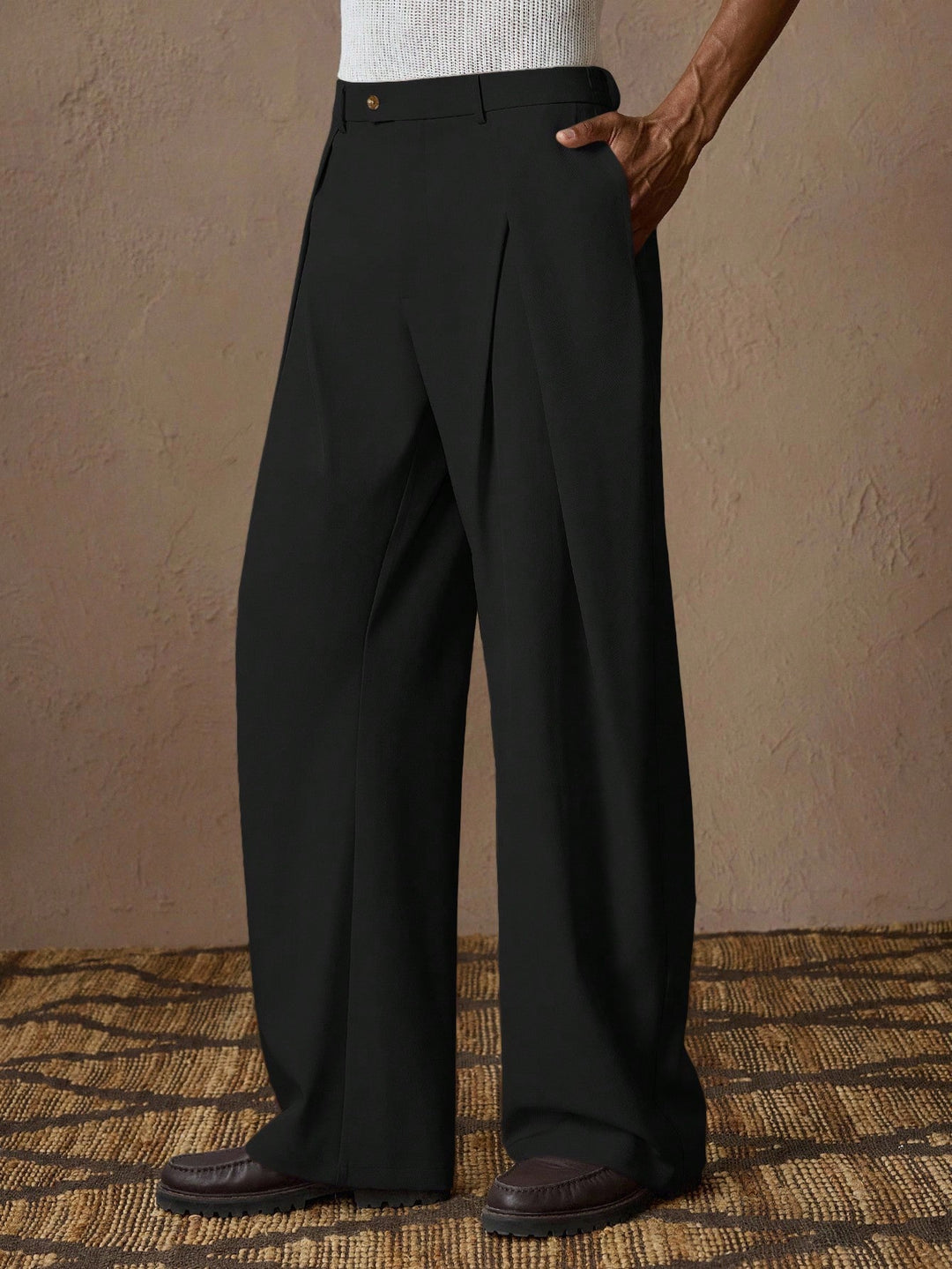 Pantaloni SHEIN, negru