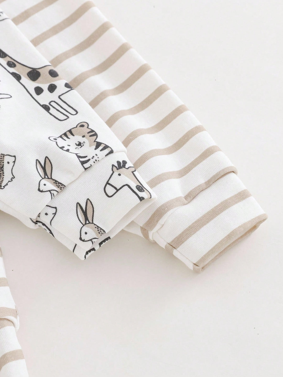 Pijama SHEIN, mix culori