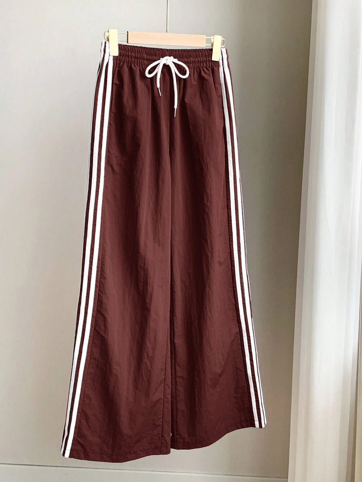 Pantaloni SHEIN, vișiniu