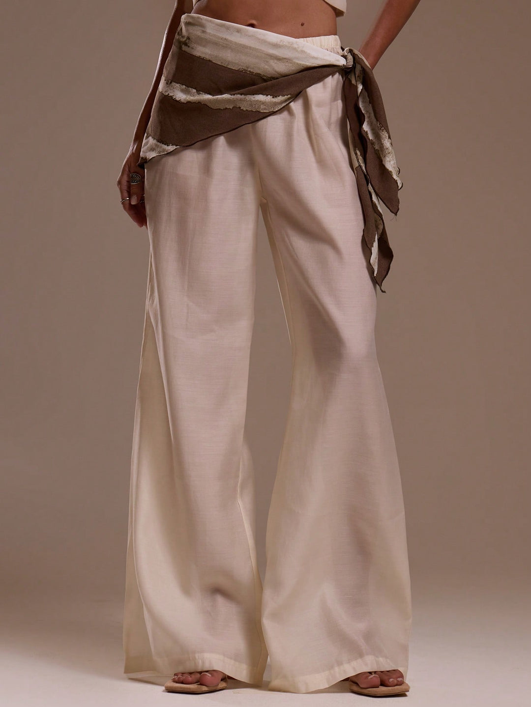 Pantaloni SHEIN, kaki
