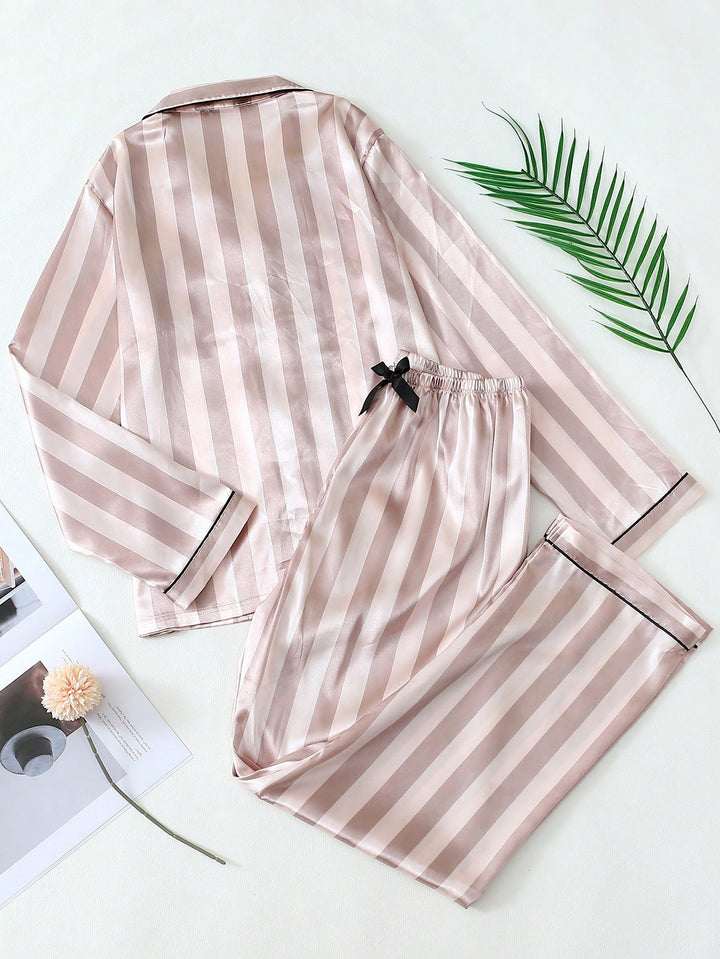 Compleu pijamale SHEIN, mix culori